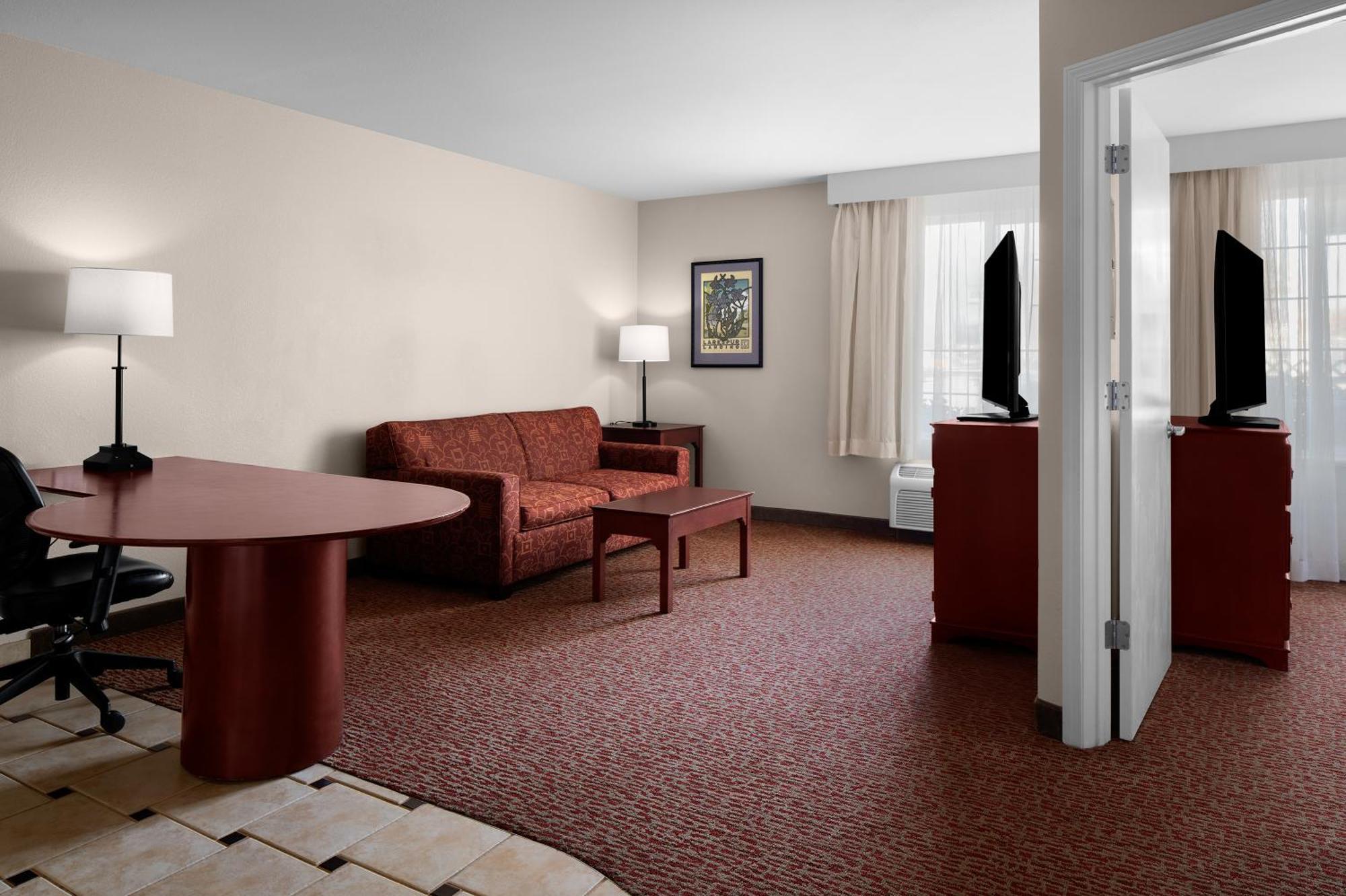 ลาร์กสเพอร์ แลนดิง มิลปิทัส - แอน ออล-สวีท โฮเต็ล Hotel มิลพีทัส ภายนอก รูปภาพ